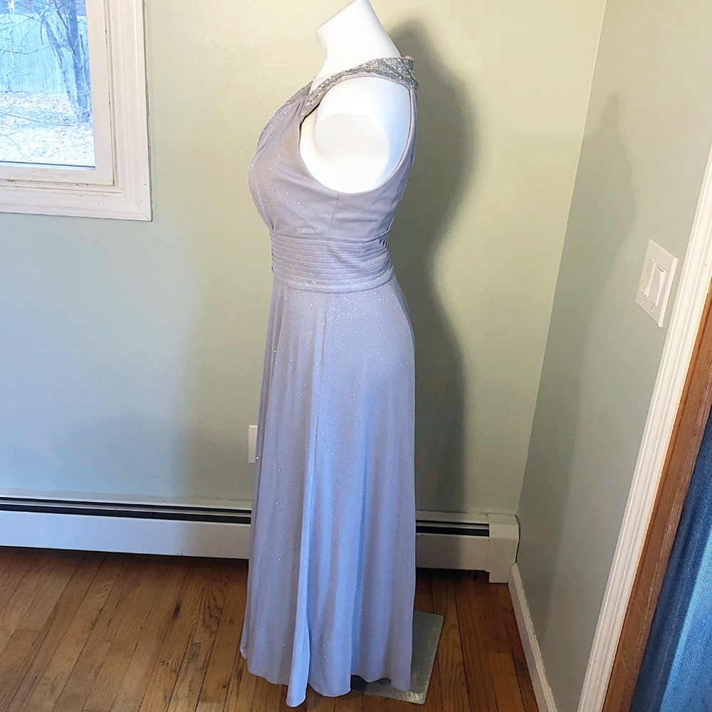 🚫SOLD🚫Cachet Sleeveless Bead Strap Glitter Gown - Picture 4 of 7